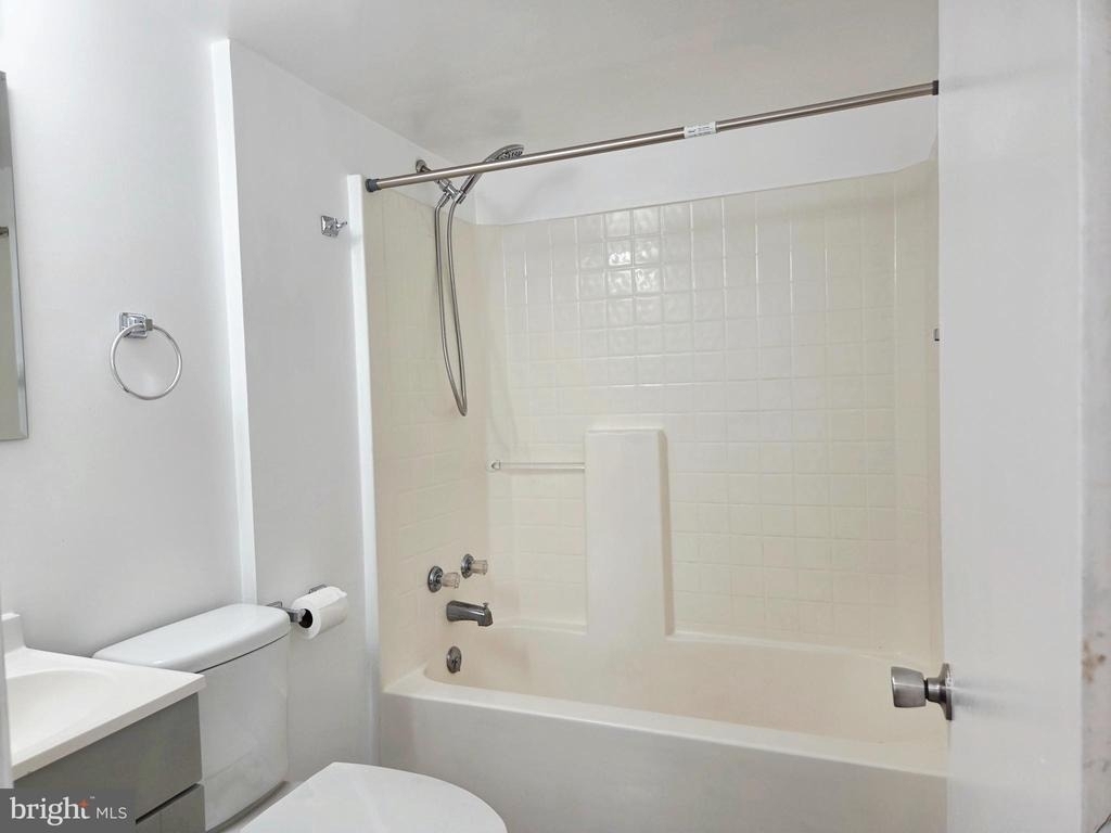 233 Kern Street - Photo 7