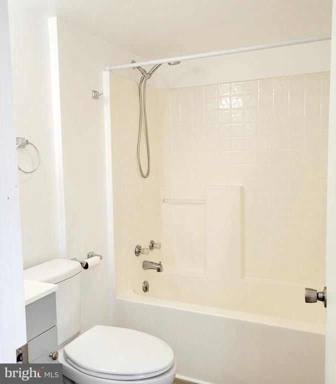 233 Kern Street - Photo 6