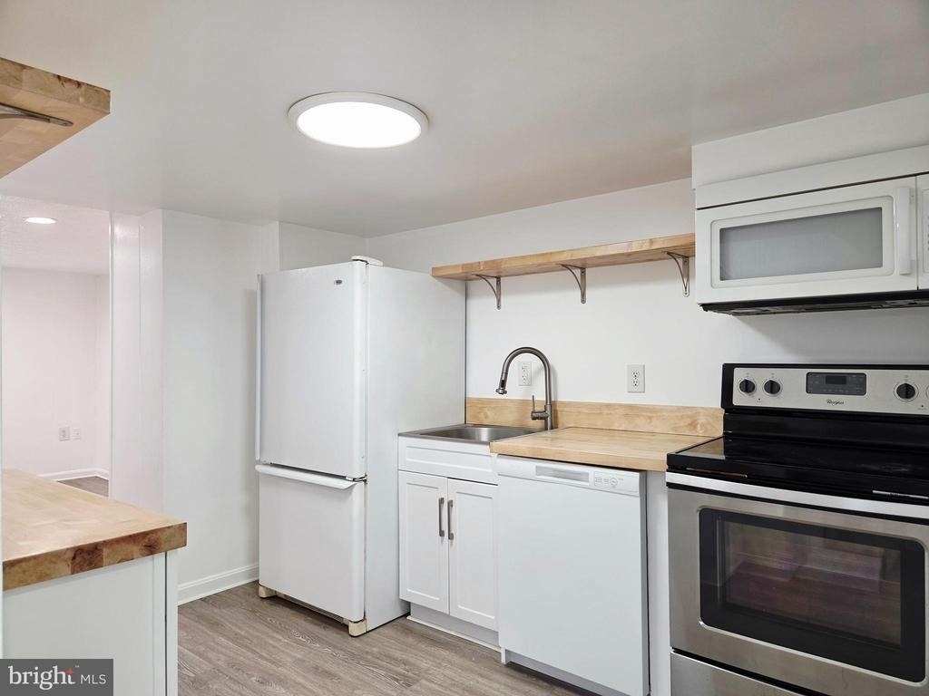 233 Kern Street - Photo 5