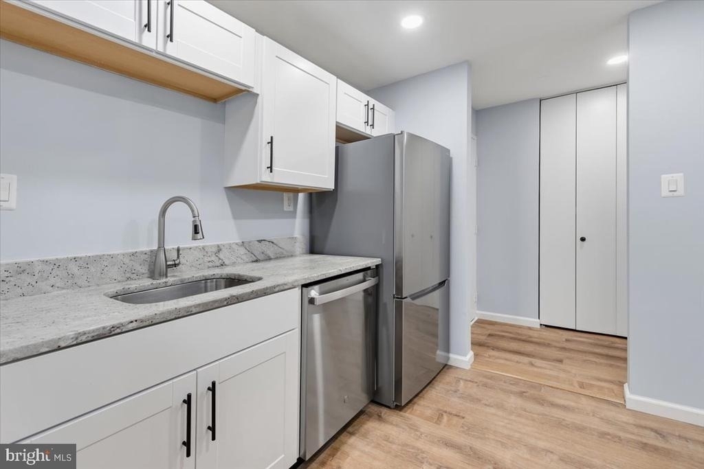 4520 King Street - Photo 12