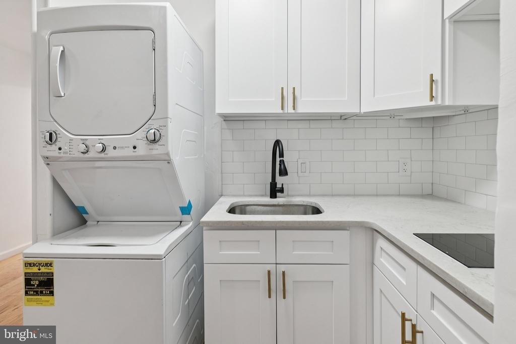 1225 Spruce Street - Photo 6