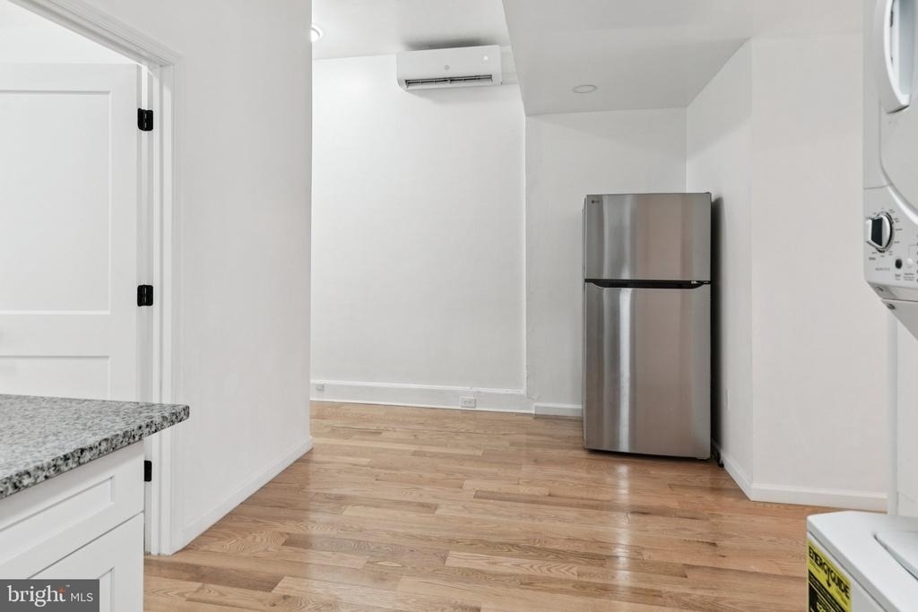1225 Spruce Street - Photo 8