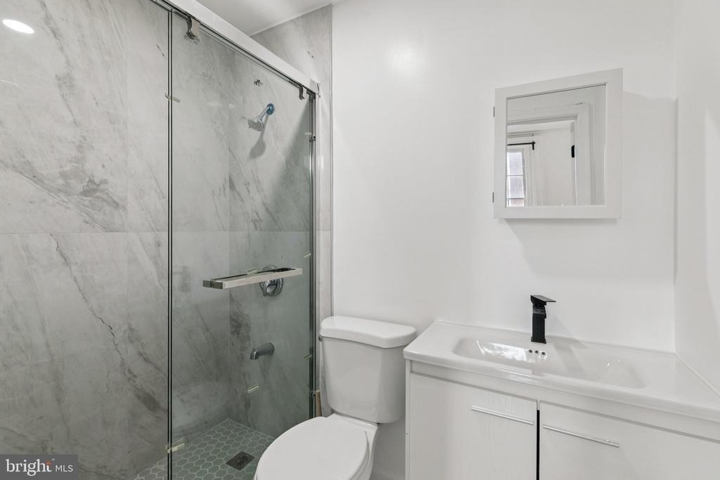 1225 Spruce Street - Photo 13