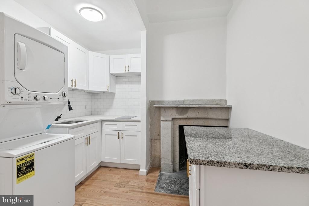 1225 Spruce Street - Photo 4