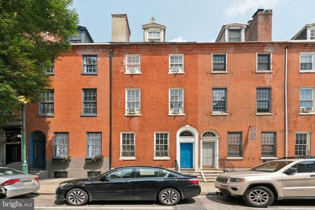 1225 Spruce Street - Photo 1