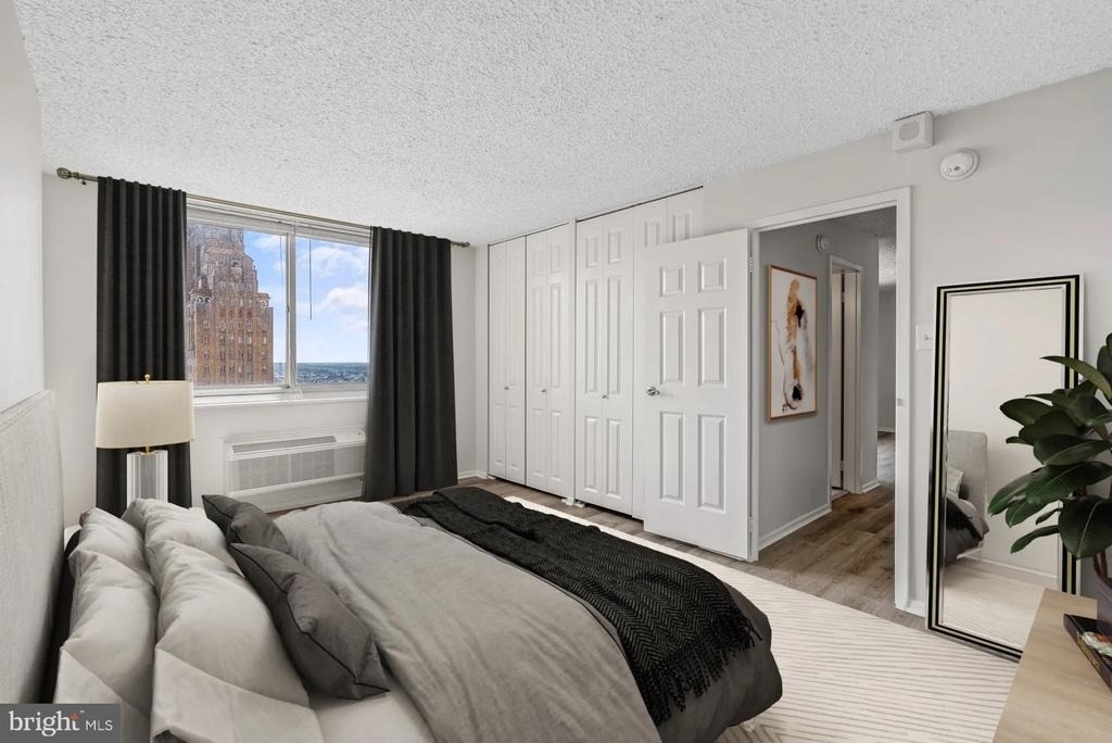 1500 Locust Street - Photo 4