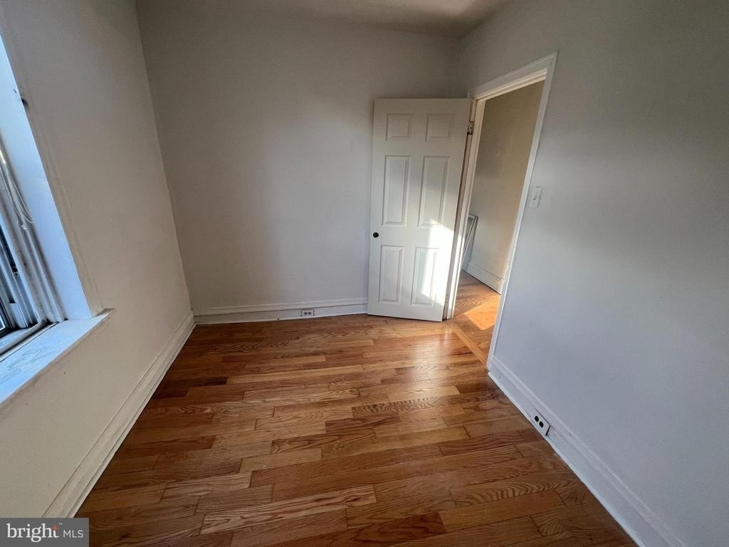 1319 S 22nd Street - Photo 7