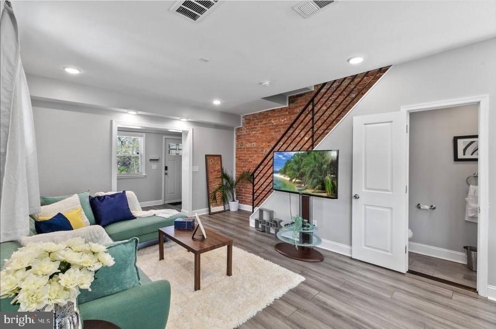 1449 S 32nd Street - Photo 5