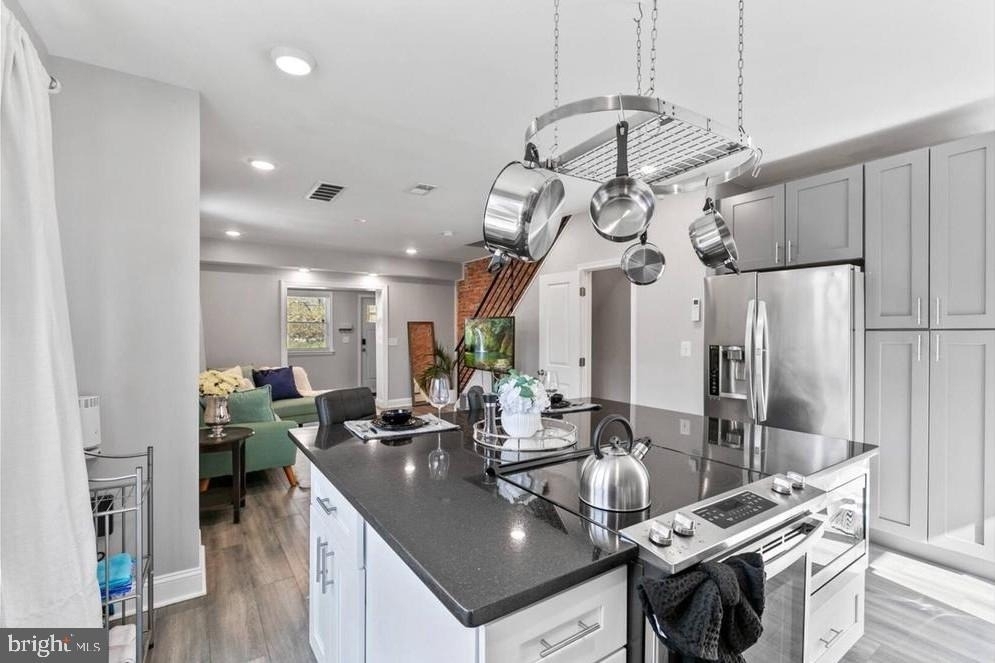 1449 S 32nd Street - Photo 6