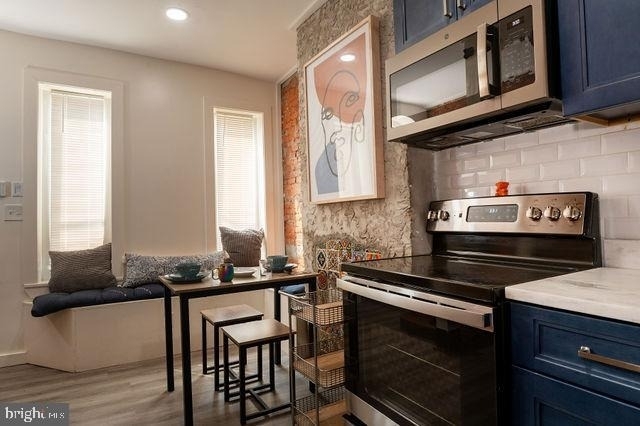 1915 N Darien Street - Photo 2