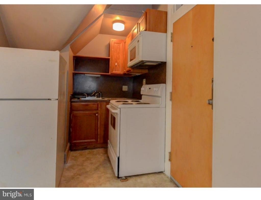 239 Vine Street - Photo 9