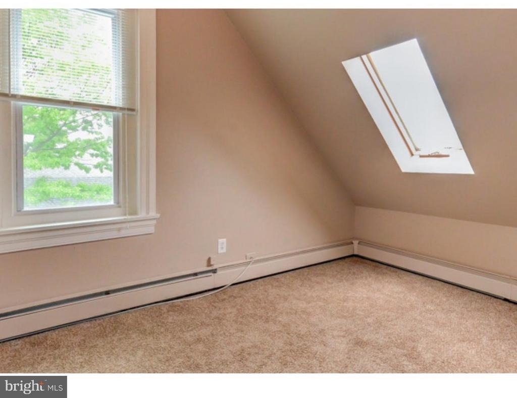 239 Vine Street - Photo 7