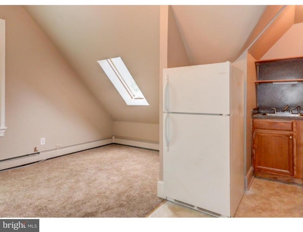 239 Vine Street - Photo 8