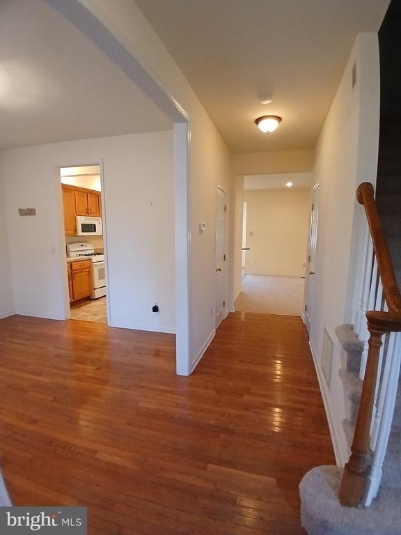 18 Greystone Drive - Photo 3