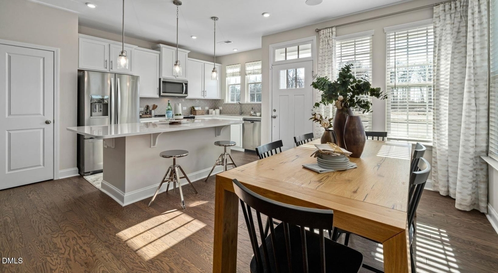 556 Hatters Mill Road - Photo 0