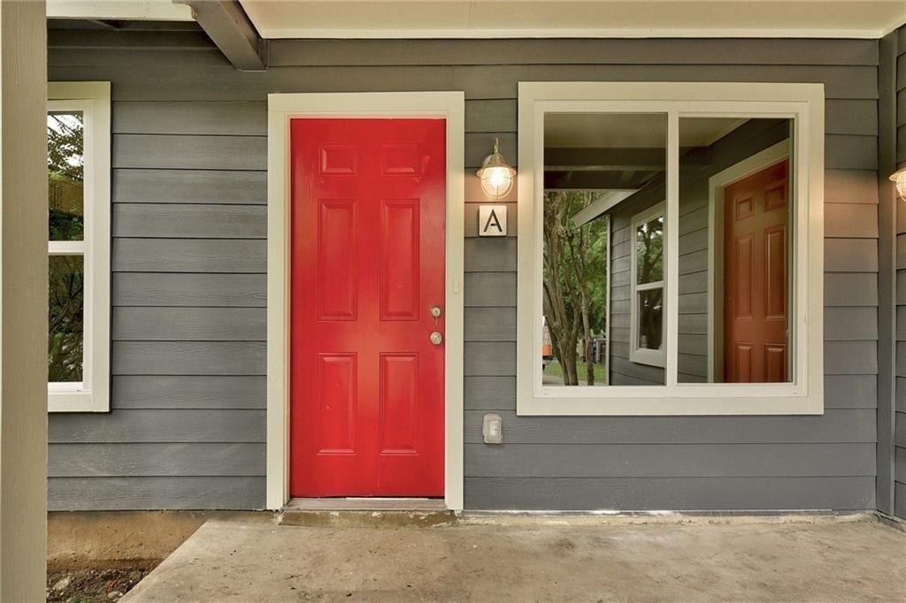 7504 Carver Ave - Photo 1
