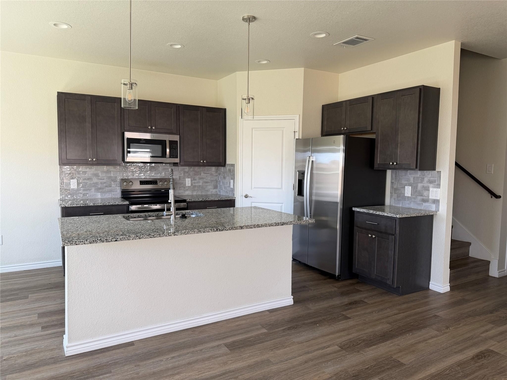 510 Whirlaway Dr - Photo 1