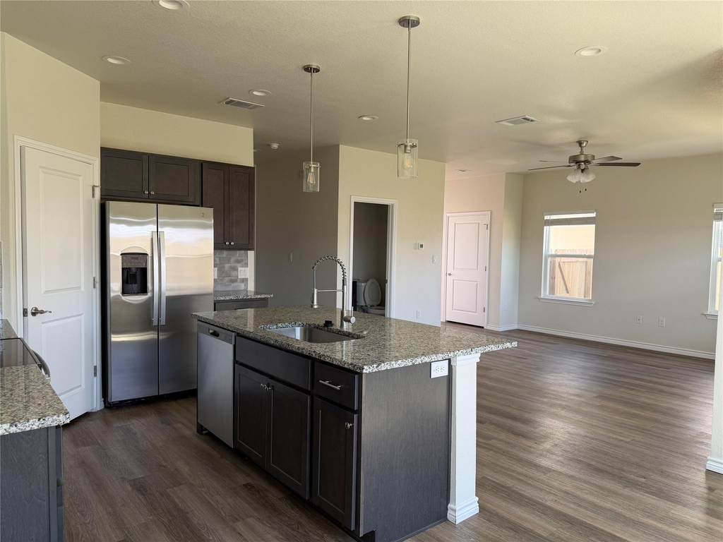 510 Whirlaway Dr - Photo 4