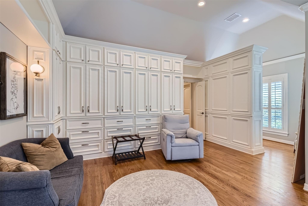 2390 W 8th St - Photo 20