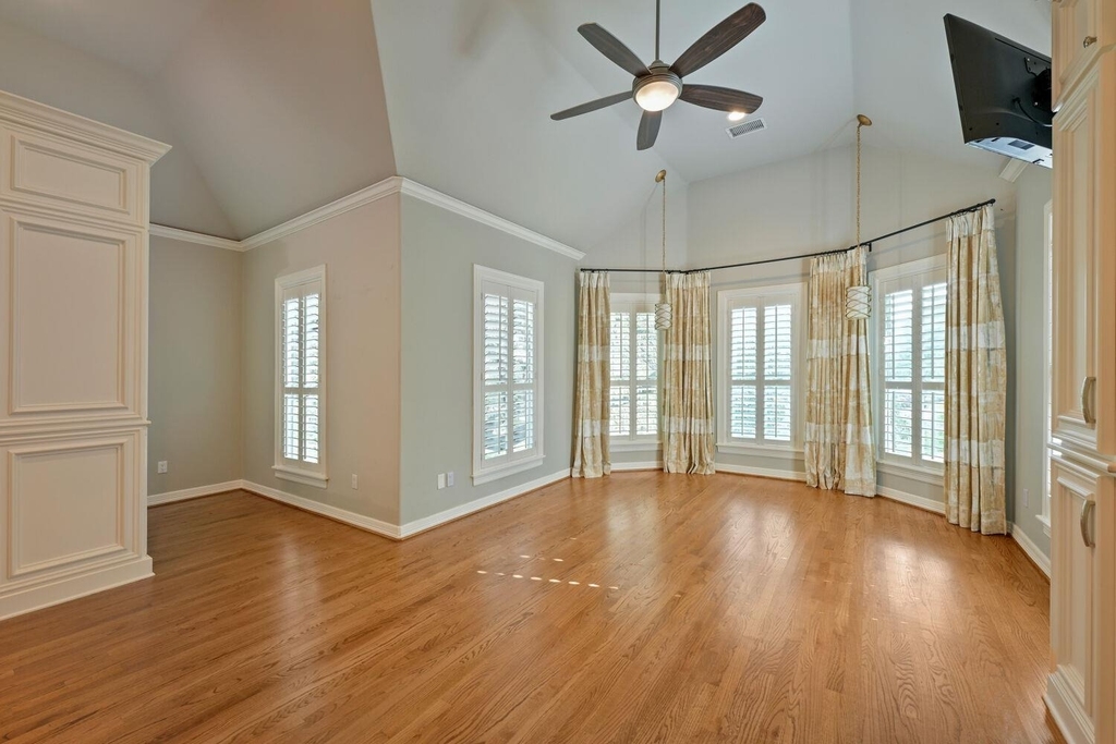 2390 W 8th St - Photo 18