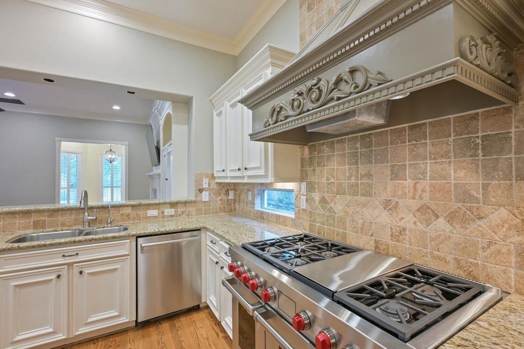 2390 W 8th St - Photo 14