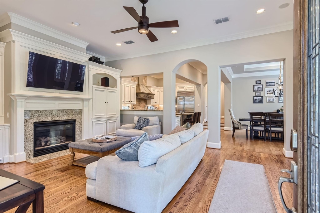 2390 W 8th St - Photo 6