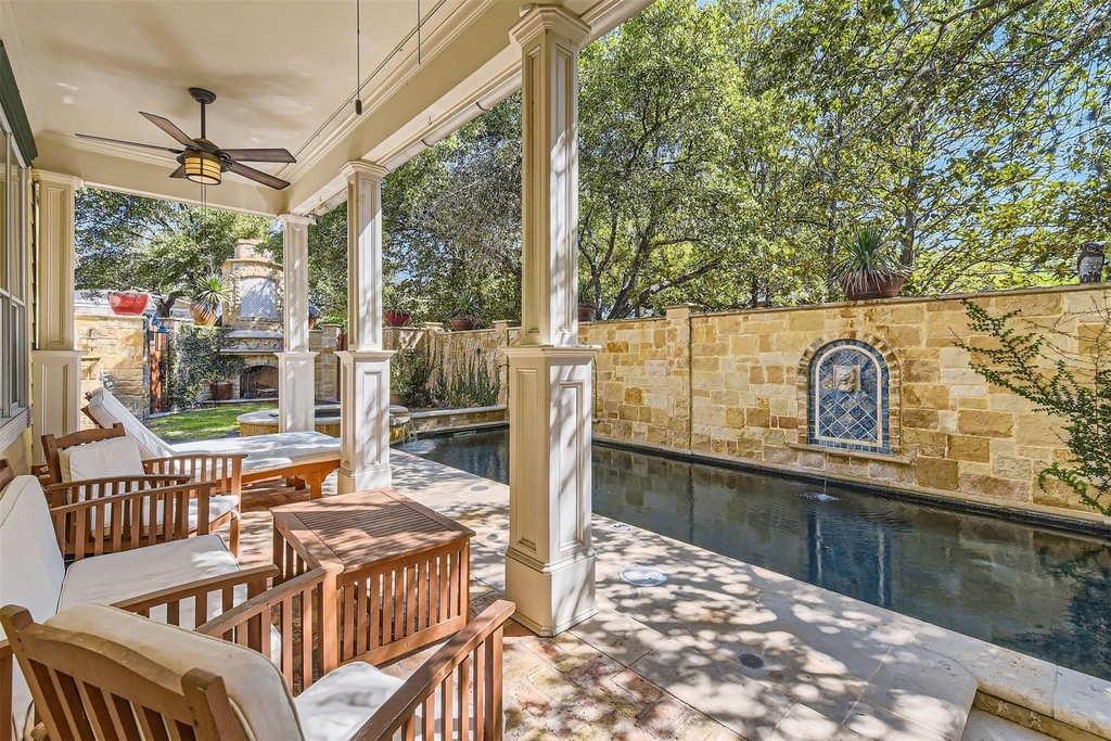 2390 W 8th St - Photo 30