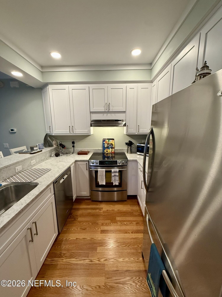 359 Ahern Street - Photo 4