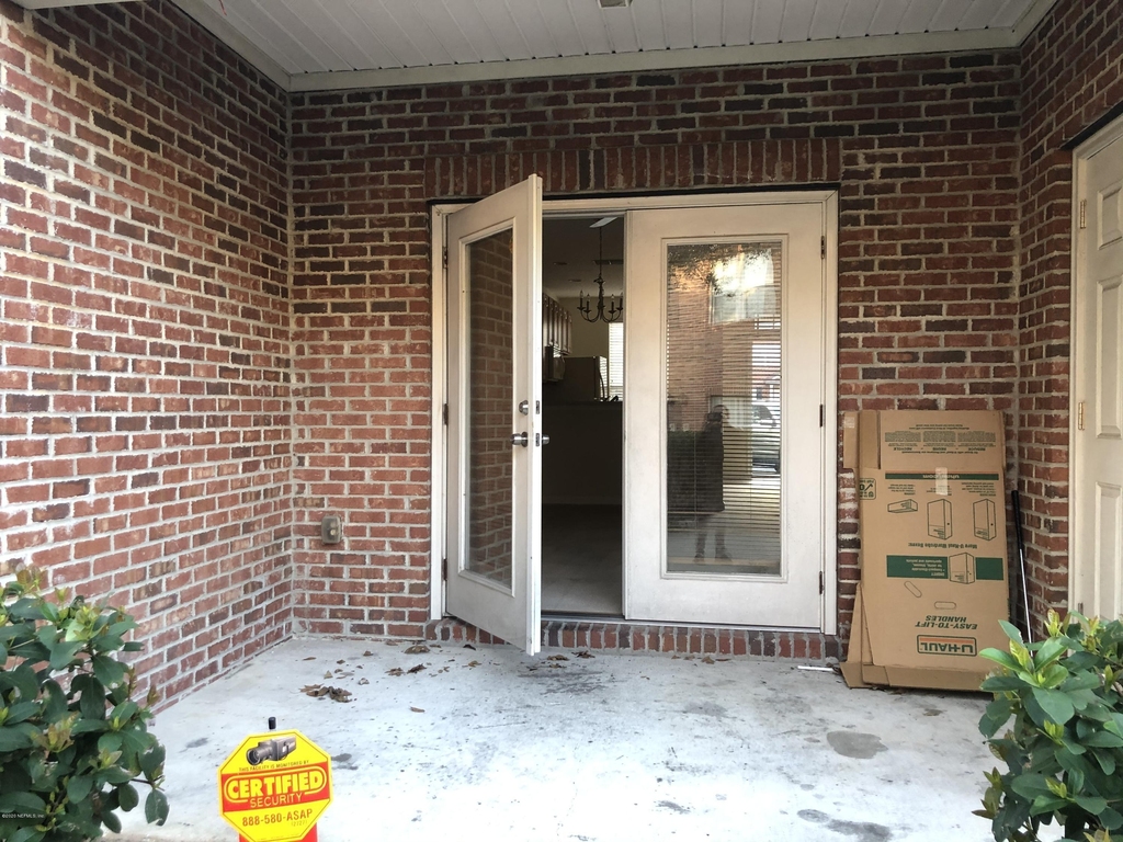 1521 Fieldview Drive - Photo 13