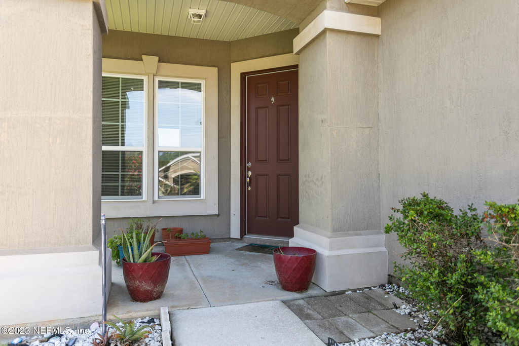 3315 Ridgeview Drive - Photo 2
