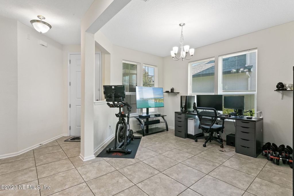 3315 Ridgeview Drive - Photo 4