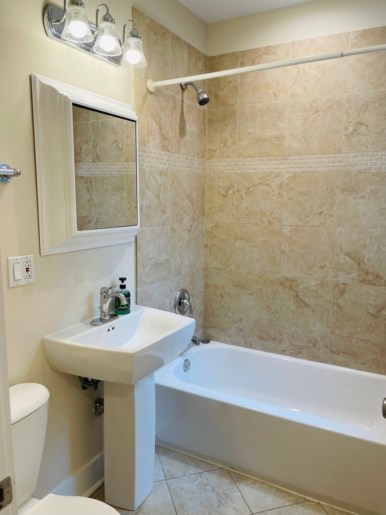 7408 N Hoyne Avenue - Photo 19