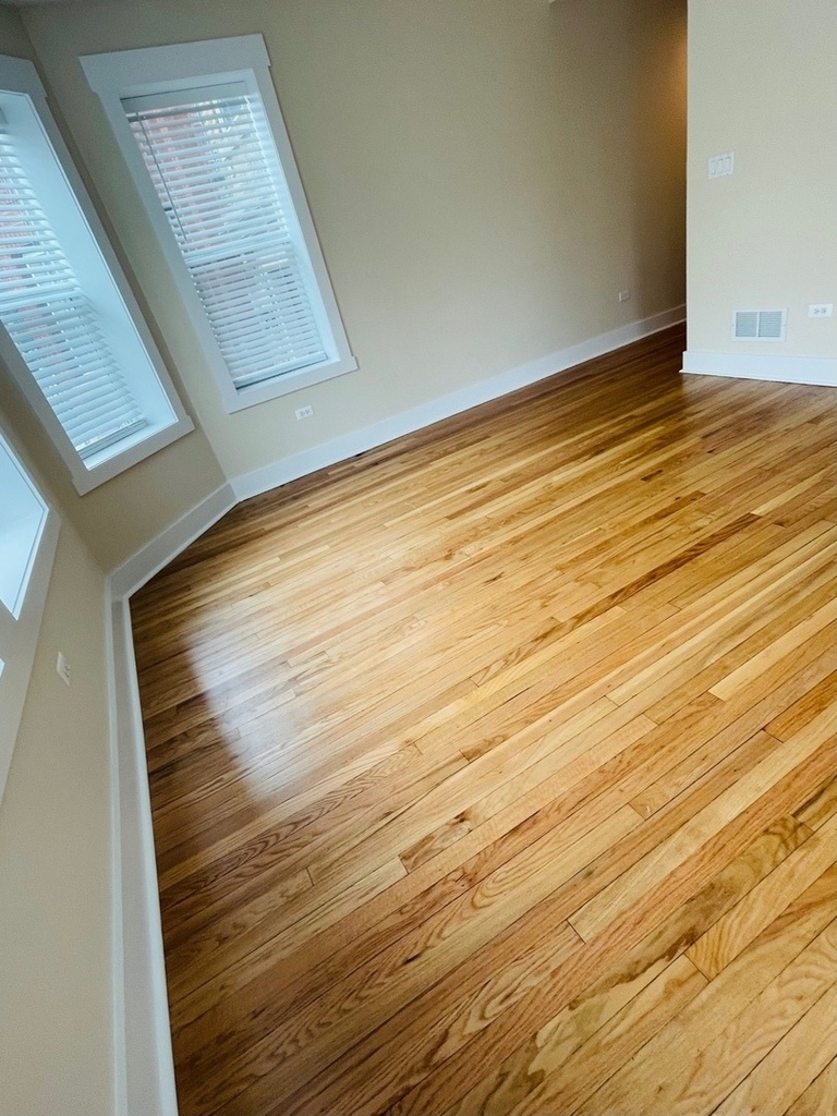 7408 N Hoyne Avenue - Photo 3