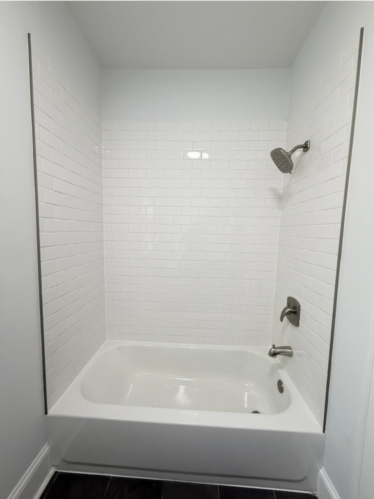 7712 S Jeffery Boulevard - Photo 8