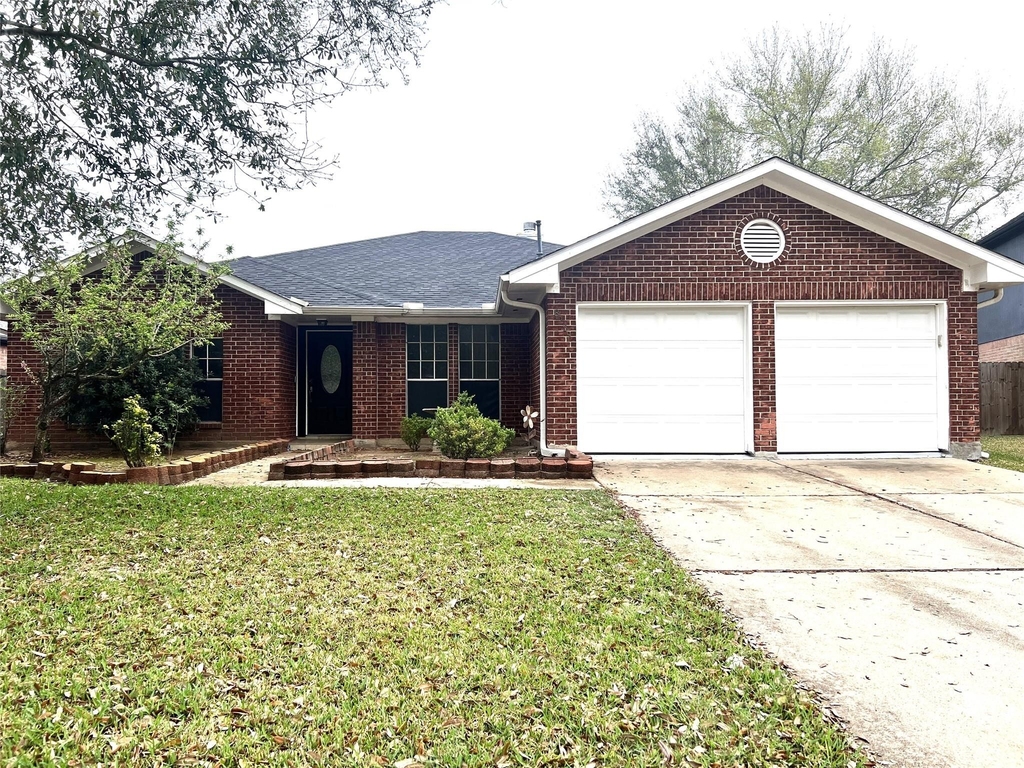 8239 Squires Place Drive - Photo 0