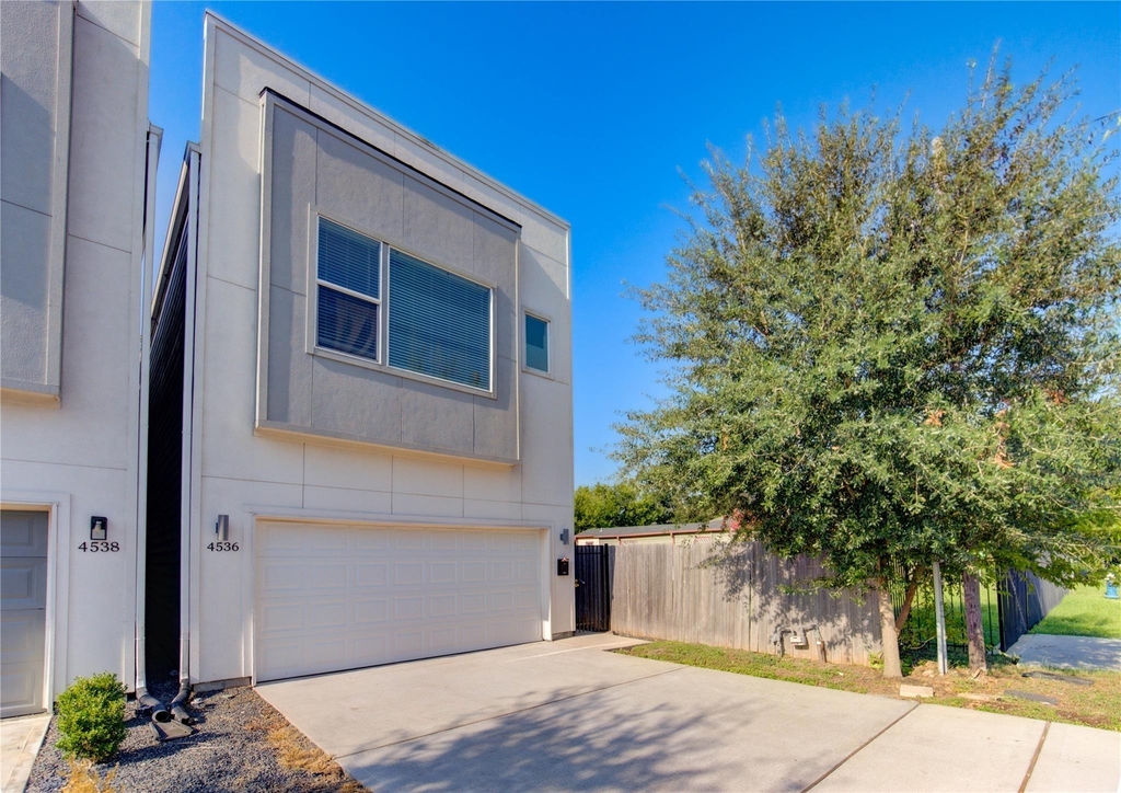 4536 Sunflower Street - Photo 1
