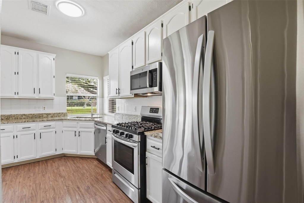 3327 Shady Glen Lane - Photo 16