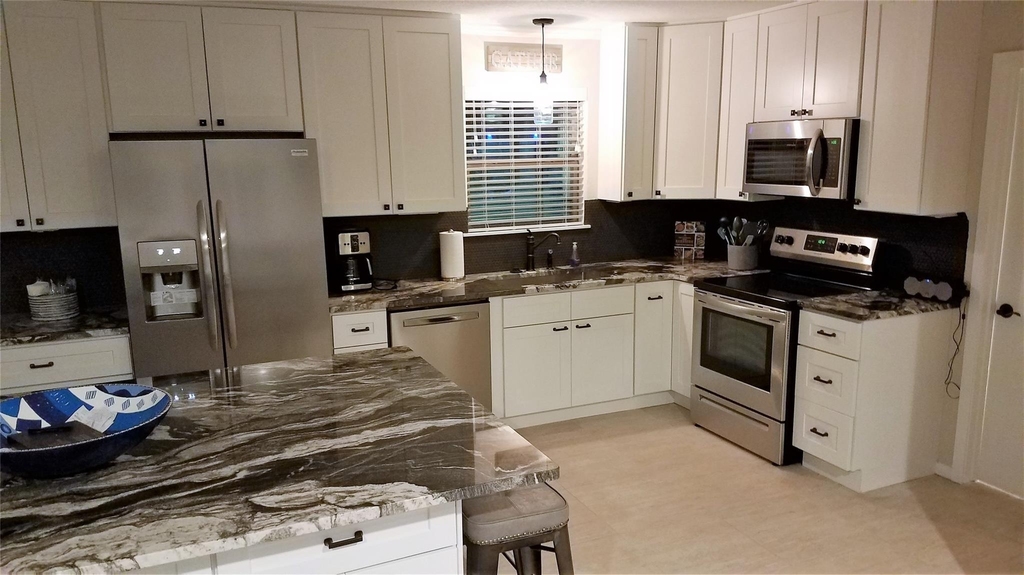2055 Island View - Photo 10