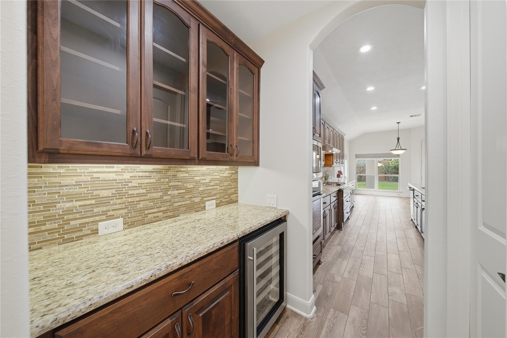 17614 Melmore Drive - Photo 14