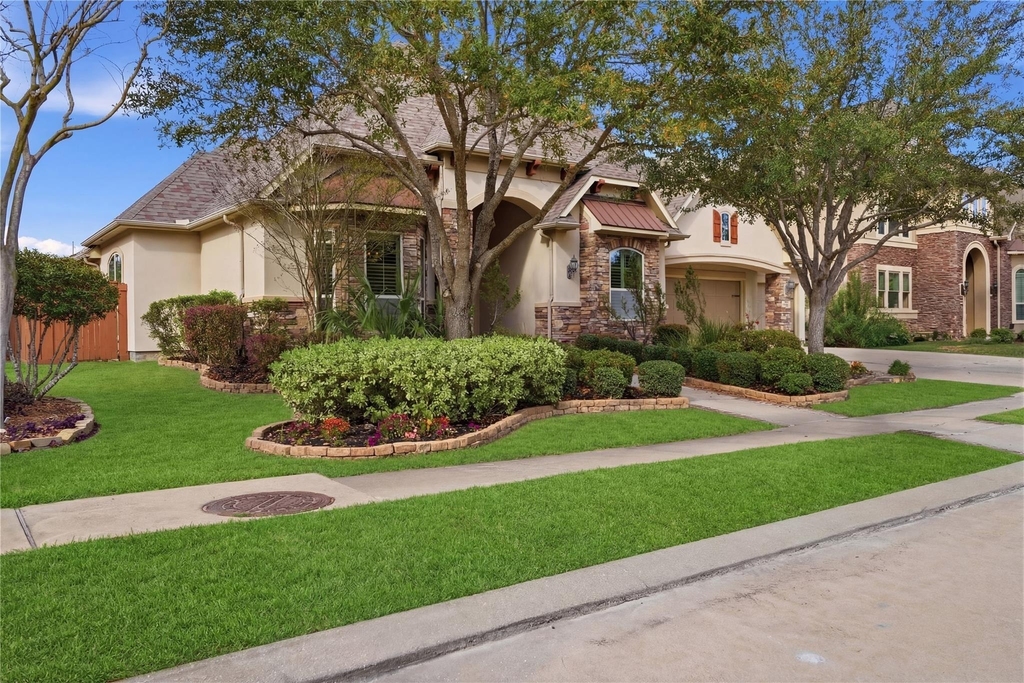 17614 Melmore Drive - Photo 2