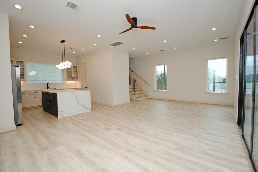 6310 Illinois Street - Photo 8