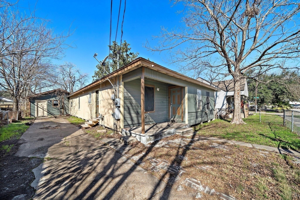 128 Kress Street - Photo 0