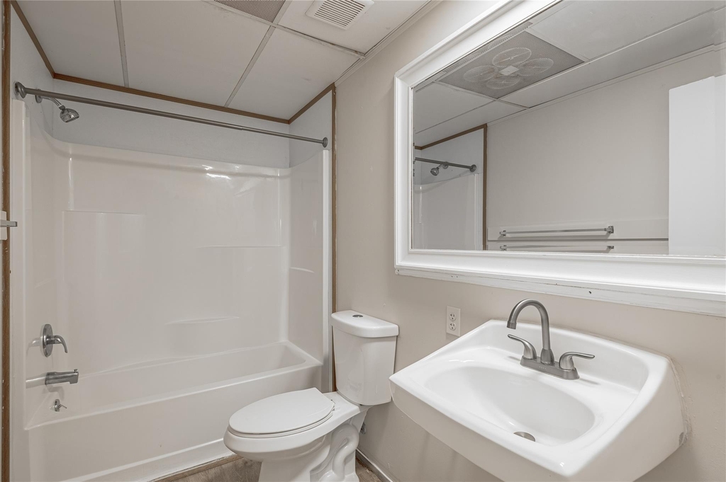 626 University Avenue - Photo 10