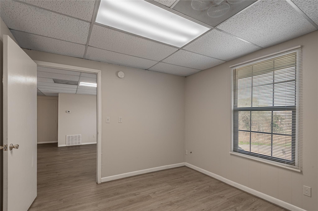 626 University Avenue - Photo 8