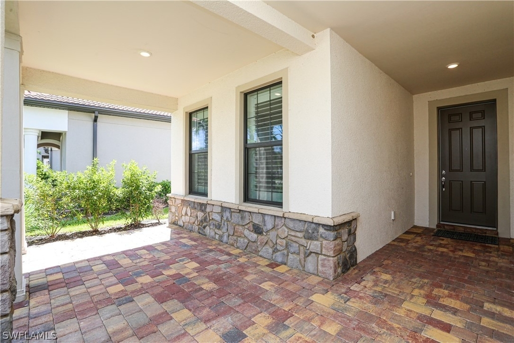 9716 Everglades Drive - Photo 5