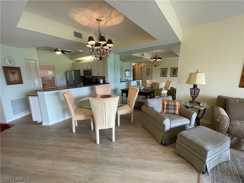 1070 Woodshire Lane - Photo 8