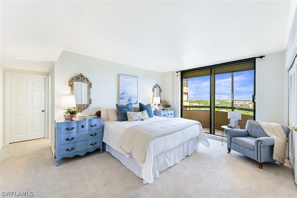 6075 Pelican Bay Boulevard - Photo 9