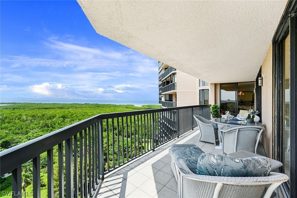 6075 Pelican Bay Boulevard - Photo 19