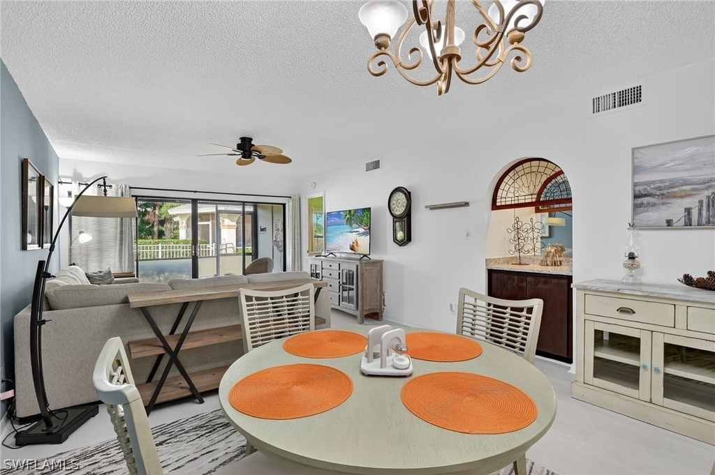 705 Augusta Boulevard - Photo 5