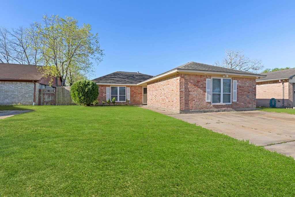 5211 Court Road - Photo 30